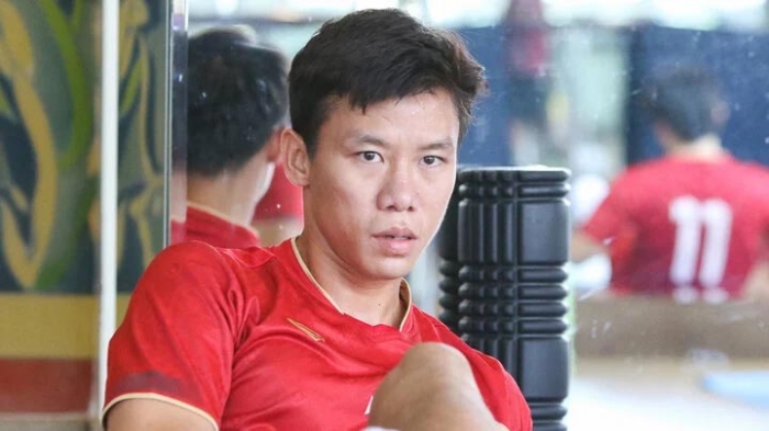 ngoi-sao-khong-the-thay-the-o-dtvn-bao-tin-vui-hlv-troussier-tho-phao-nhe-nhom