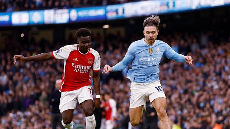 jeff-stelling-arsenal-da-qua-de