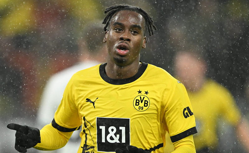 len-ke-hoach-chieu-mo-sao-tre-dortmund-hang-cong-chelsea-hua-hen-bung-no