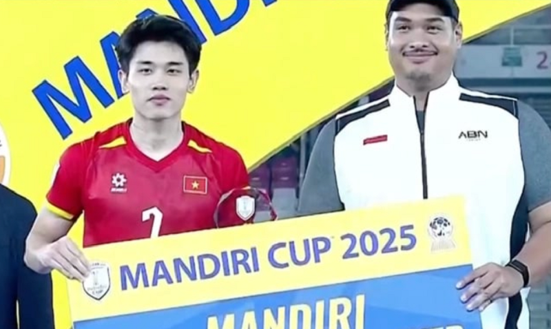 nguyen-dinh-bac-viet-nam-da-len-ngoi-toi-chang-con-cam-thay-dau